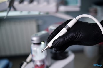 Центр стоматологии и косметологии АМИТИ м. Ломоносовский проспект