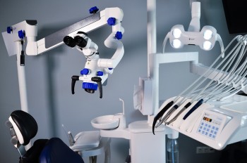 Центр стоматологии и косметологии АМИТИ м. Ломоносовский проспект