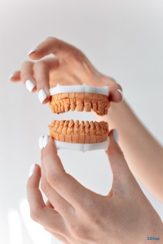 Центр имплантации и эстетики ONE (ВАН) на Казачьей