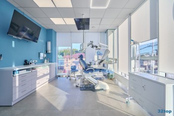 Стоматология ФАМИЛИЯ на Алма-Атинской