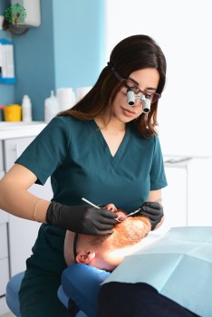 Стоматология ФАМИЛИЯ на Алма-Атинской