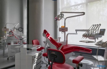 Стоматология ЛИНИИ БЕЛОГО м. Проспект Космонавтов