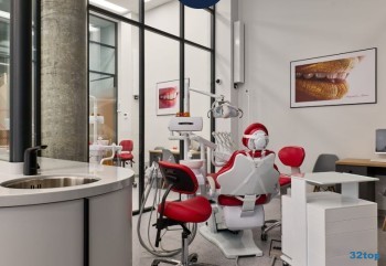 Стоматология ЛИНИИ БЕЛОГО м. Проспект Космонавтов