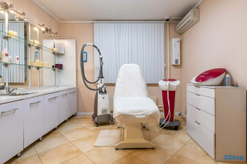 Многопрофильный медицинский центр БЕРС м. Озерная