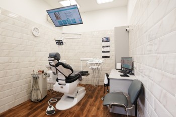 Стоматологическая клиника ЖЕМЧУЖИНА на Космонавтов