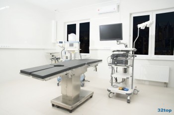 Медицинский центр 100MED (СТОМЕД)