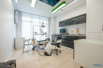 Стоматологическая клиника DENTAL HOME (ДЕНТАЛ ХОУМ) на Рощинской