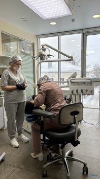 Стоматологическая клиника УЛЫБКА на Интернациональной