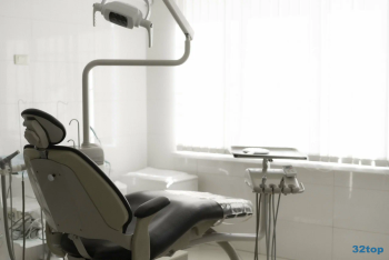 Стоматологическая клиника ДАНТИСТ на Комсомольском