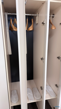 Стоматологическая клиника KRUTIKOV DENTAL CLINIC (КРУТИКОВ ДЕНТАЛ КЛИНИК) м. ВДНХ