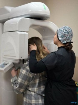 Стоматологическая клиника ДЕМОКРАТ на Героев Самотлора