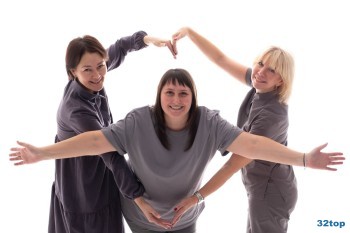 Сеть клиник стоматологии ЛАУРА на Зорге, 275