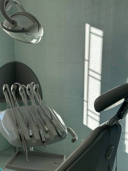 Стоматология БЕЛОЗУБОФФ м. Проспект Просвещения