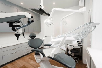 ПРИВАТНАЯ СТОМАТОЛОГИЯ ДОКТОРА СВЕТЛОВА м. Электросила