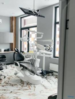 Стоматологическая клиника ИНДУСТРИЯ УЛЫБОК