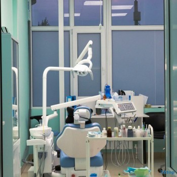 Стоматологическая клиника ОКТЯБРЬ