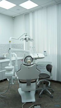 Стоматологическая клиника ЗУБКЗУБУ на Толстого