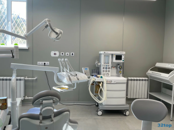 Стоматология ДЕНТАЛРУМ (DENTALROOM) на Коминтерна