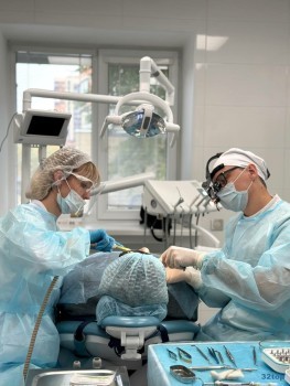 Стоматологическая клиника ПЛОМБИР на Хользунова