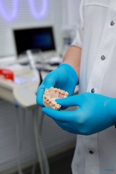 СЕМЕЙНАЯ СТОМАТОЛОГИЯ АРТЁМА ПЛЕШНЁВА м. Яшьлек