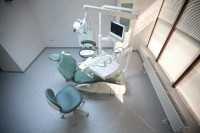 Стоматологическая клиника ДЕНТАЛ-ЛЮКС на Николая Гондатти