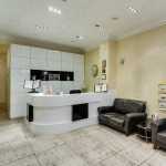 Стоматологический центр СТОМАДЕНТ на Варфоломеева