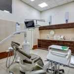 Стоматологический центр СТОМАДЕНТ на Варфоломеева