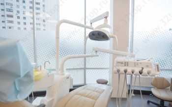 Грамотная стоматология СТОМУС НА ФУЧИКА м. Дубравная