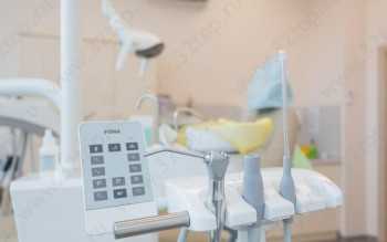 Грамотная стоматология СТОМУС НА ФУЧИКА м. Дубравная