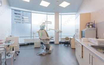 Грамотная стоматология СТОМУС НА ФУЧИКА м. Дубравная