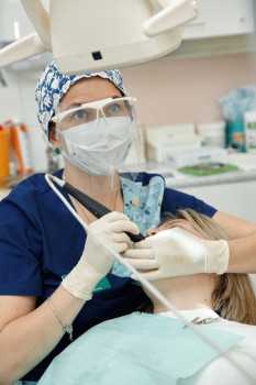 Семейная стоматология ВАРИАНТ м. Алабинская