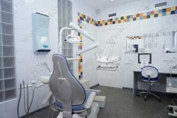 Стоматология УНИ ДЕНТ м. Пионерская