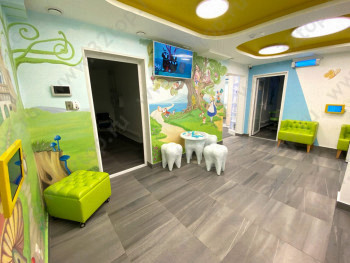 Семейная стоматология УЛЬТРАМЕД НА ЯНКИ КУПАЛЫ, 42 м. Парк Культуры