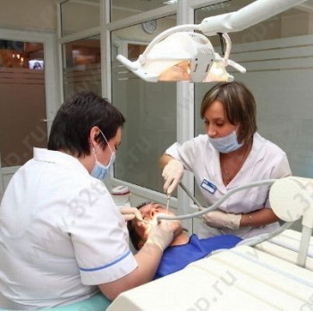 Стоматологическая клиника ЮНИДЕНТ на Депутатской