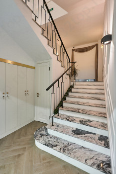 ROSSIGNOLI CLINICA м. Московская