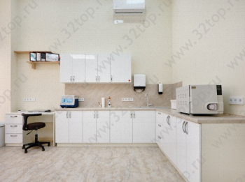 Стоматологическая клиника ДЛЯ СЕМЬИ на Серебрякова