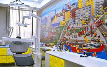 Сеть стоматологических клиник ATMOSFERA ISTORIY (АТМОСФЕРА ИСТОРИЙ) на Депутатской