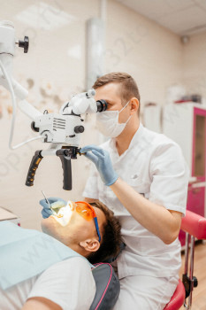 СЕМЕЙНАЯ СТОМАТОЛОГИЧЕСКАЯ КЛИНИКА на Салютной