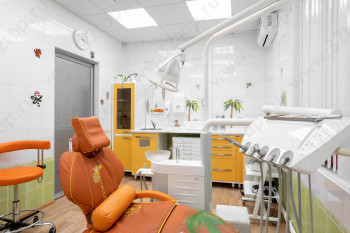 СЕМЕЙНАЯ СТОМАТОЛОГИЧЕСКАЯ КЛИНИКА на Салютной