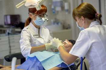 Стоматологическая и косметологическая клиника ВИД на Стачек