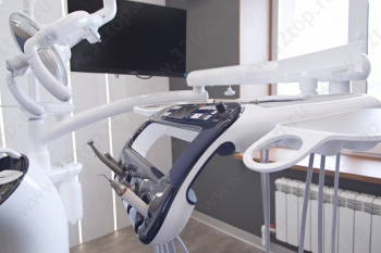 Стоматологическая клиника ЭМАЛЬ