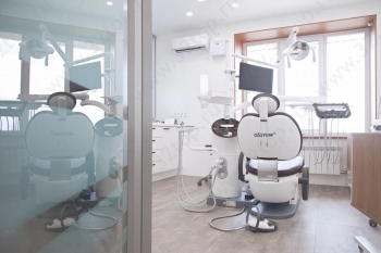 Стоматологическая клиника ЭМАЛЬ