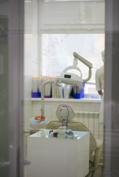 Сеть эстетических стоматологий ESTETIC ART (ЭСТЕТИК АРТ) на пер. Молотобойцев