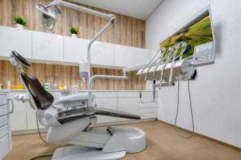 Сеть стоматологий ЛУЧШИЙ на Брянском фронте