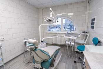 Стоматологическая клиника DEMOKRAT (ДЕМОКРАТ) на Кашена