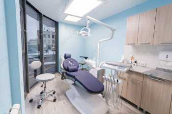 Стоматологическая клиника DEMOKRAT (ДЕМОКРАТ) на Кашена