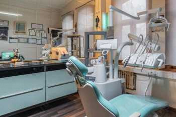 Cтоматология SMILЕ FACTORY (СМАЙЛ ФЭКТОРИ) м. Площадь Гарина-Михайловского