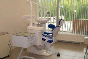 Сеть стоматологических клиник ВСЕ СВОИ! м. Мякинино