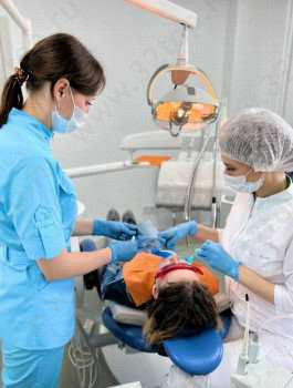 Стоматологическая клиника ATMOSPHERE (АТМОСФЕРА)