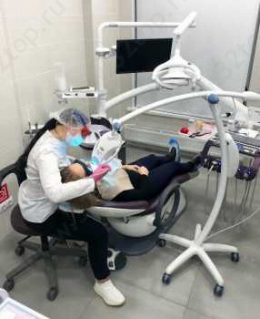 Стоматология КОРОНОВАННАЯ ОСОБА м. Василеостровская